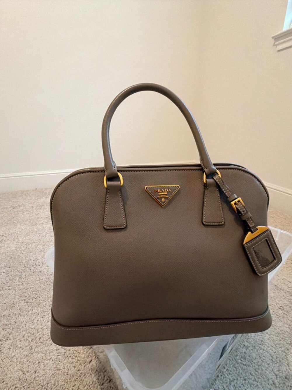 Authentic Prada Saffiano Lux Promenade Argilla Handbag - Like New! - Picture 2 of 6